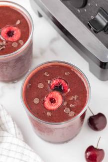 Chocolate Cherry Smoothie